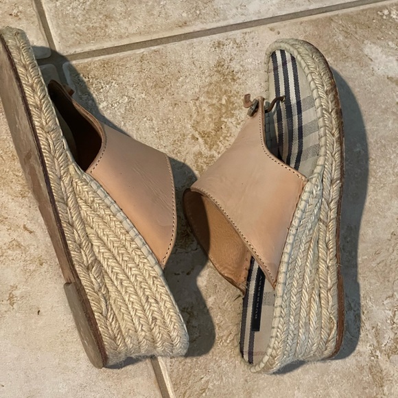 Authentic BURBERRY Thong Espadrilles, European size 40 - Picture 4 of 11